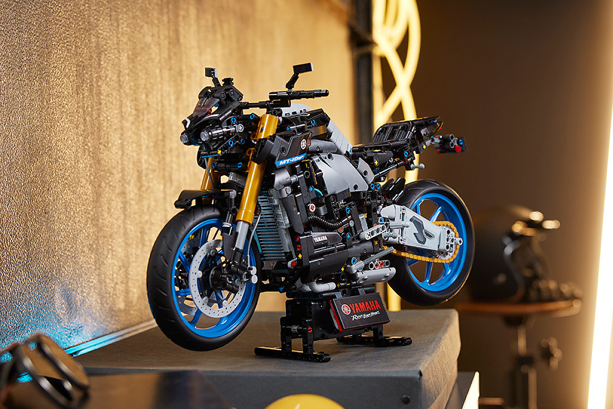 Stavebnice Lego Technic - Yamaha MT-10 SP